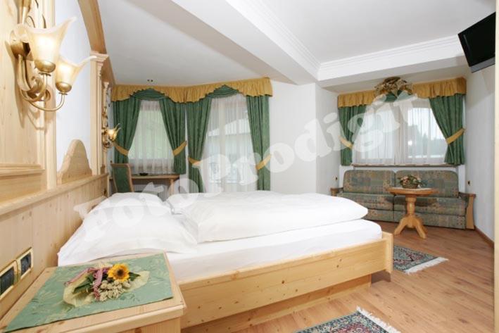 Hotel La Montanina 塞尔瓦迪加尔代纳山谷 外观 照片